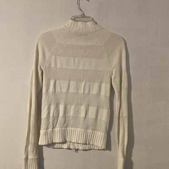 Armani Exchange of white sweater size M - Picture 2 of 2